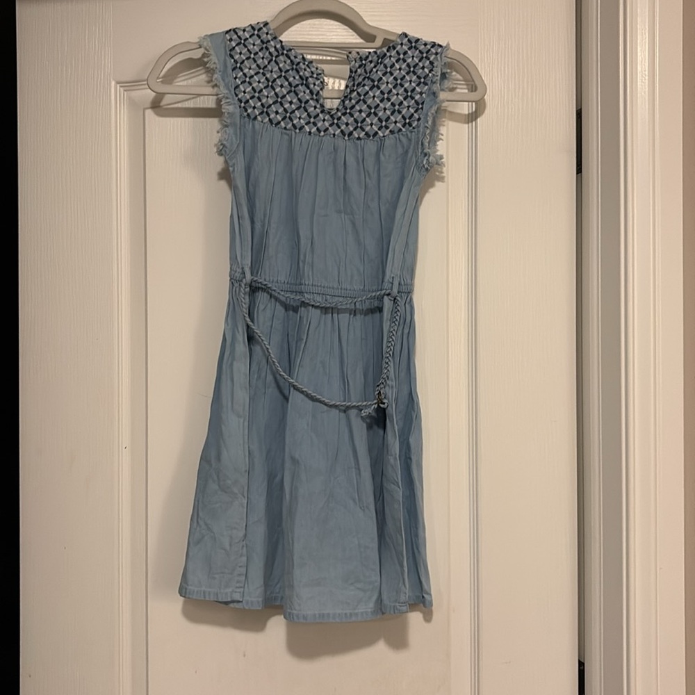 Girl dress - Picture 2 of 2